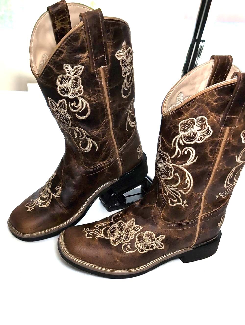 Shyanne Brown Western Embroidered Kids Cowboy Boots